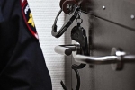 Россиянин решил поджечь военкомат за 100 тысяч рублей и сел в тюрьму