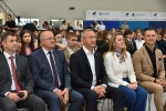 Владислав Шапша поздравил золотых медалистов области