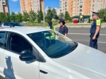 Калужских водителей угостили яблоками за отказ от алкоголя