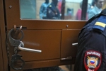 Растущие долги стали возможной причиной расправы россиянина над дочерью