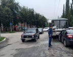 Женщина погибла в результате столкновения автобуса и легковушки