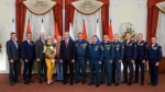 Шапша вручил военнослужащим, юристам и сотрудникам МЧС и ФСБ медали \